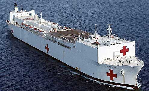 Llega barco hospitalario a Ecuador